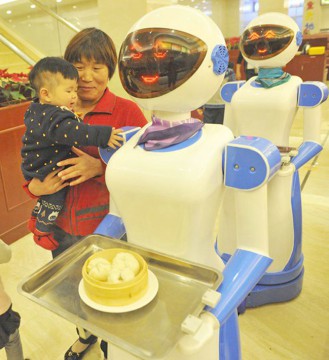 Ospătari roboţi